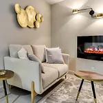 Daire Les De Laure - O Lit Divin, Instant De Volupte, Balneo Sauna, Climatisation, Netflix, 160m De La Cite Medievale Carcassonne