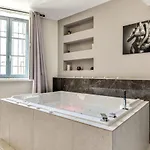 Les De Laure - O Lit Divin, Instant De Volupte, Balneo Sauna, Climatisation, 160m De La Cite Medievale Apartmán *