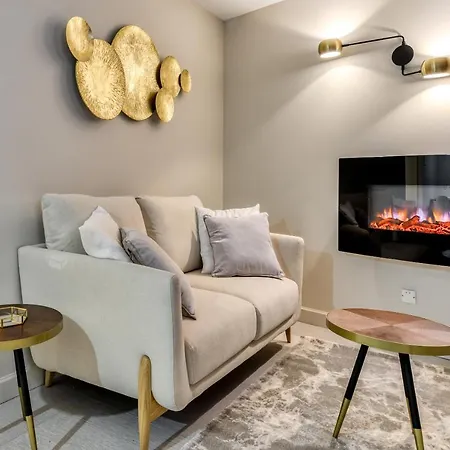 Apartament Les De Laure - O Lit Divin, Instant De Volupte, Balneo Sauna, Climatisation, Netflix, 160m De La Cite Medievale Carcassonne