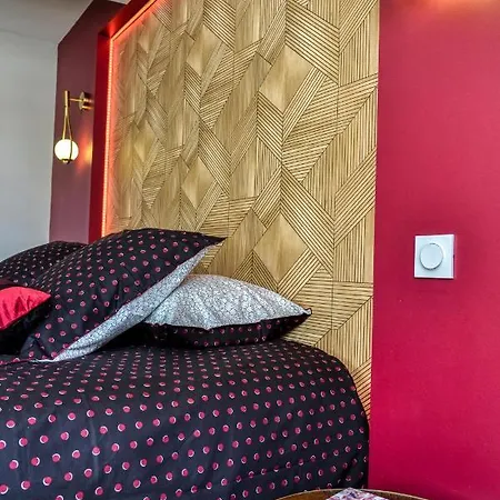 Lejlighed Les De Laure - O Lit Divin, Instant De Volupte, Balneo Sauna, Climatisation, Netflix, 160m De La Cite Medievale