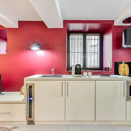 Les De Laure - O Lit Divin, Instant De Volupte, Balneo Sauna, Climatisation, Netflix, 160m De La Cite Medievale Lejlighed